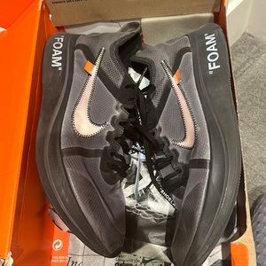 Nike off white zoom fly -Men’s size 13